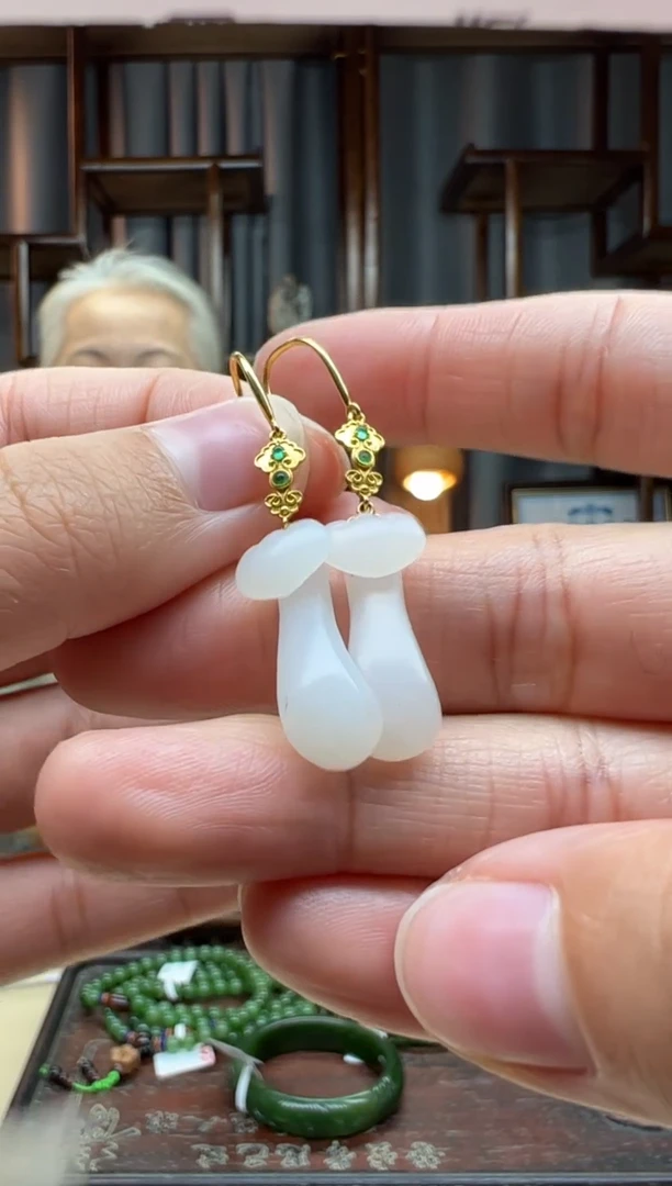 【闪购商品】和田玉颈饰18K金镶嵌耳饰