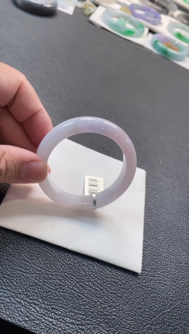 翡翠手镯未镶嵌51.5正圈