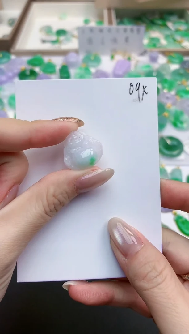 颈饰未镶嵌翡翠天然缅甸A货翡翠