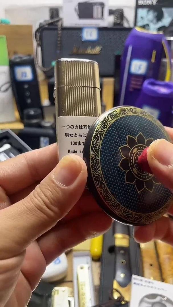 瓷片闪购商品 如图所示