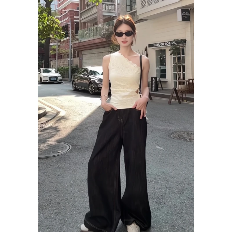 MARIE.COCO纯欲风镂空斜肩蕾丝吊带背心搭配美式复古原黑阔腿裤