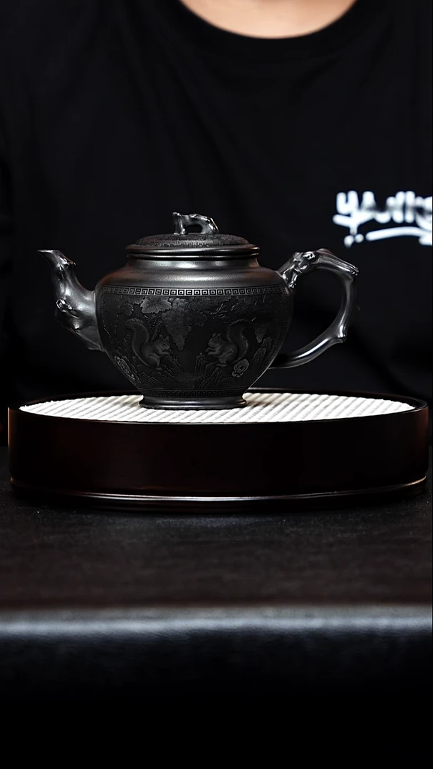 茶杯紫砂宜兴紫砂 石黄 梅报春