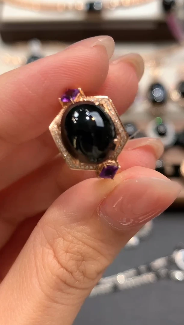 18K金镶嵌戒指翡翠q86