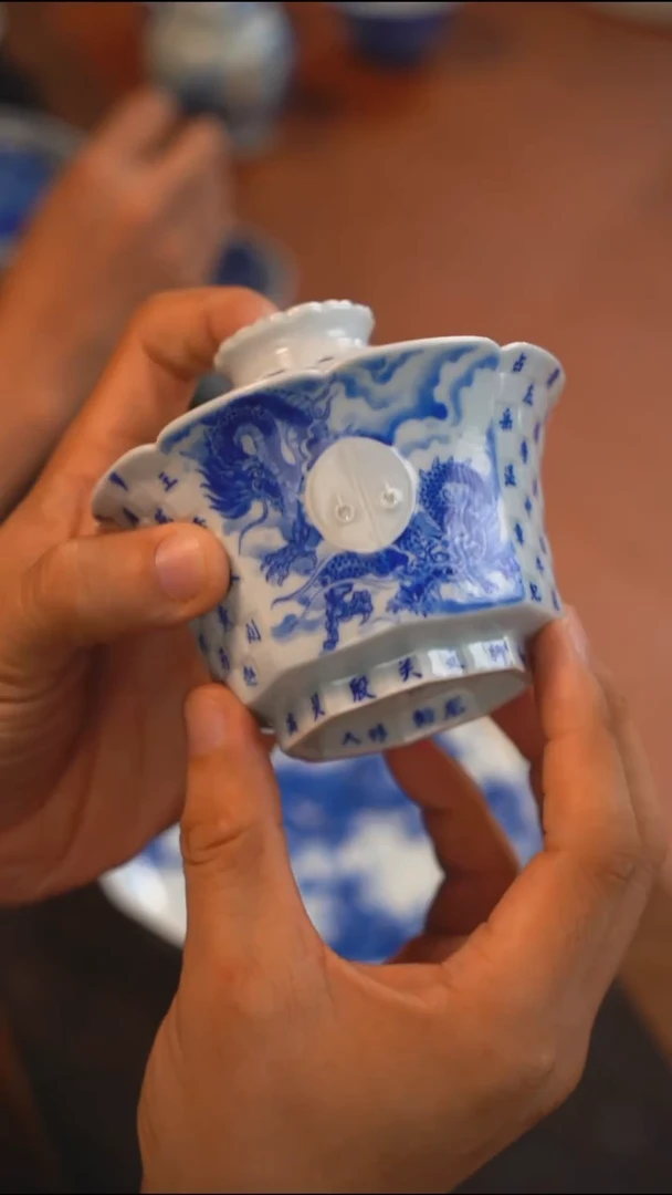 正春堂龙的传人盖碗