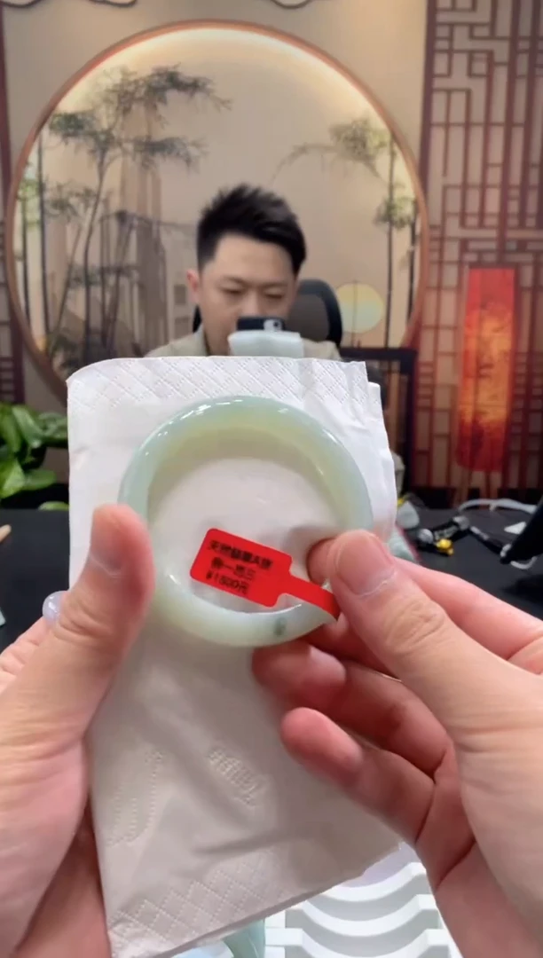 未镶嵌手镯翡翠000051930