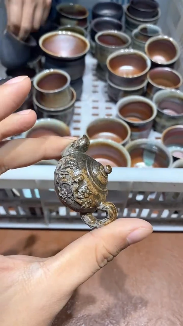 奢瓷/瑞寅柴烧茶器（茶宠）353 微瑕