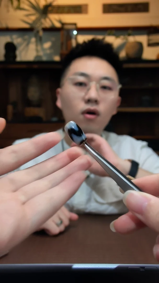 玛瑙/玉髓单株18K金镶嵌18K金玛瑙珠单株LW赠链