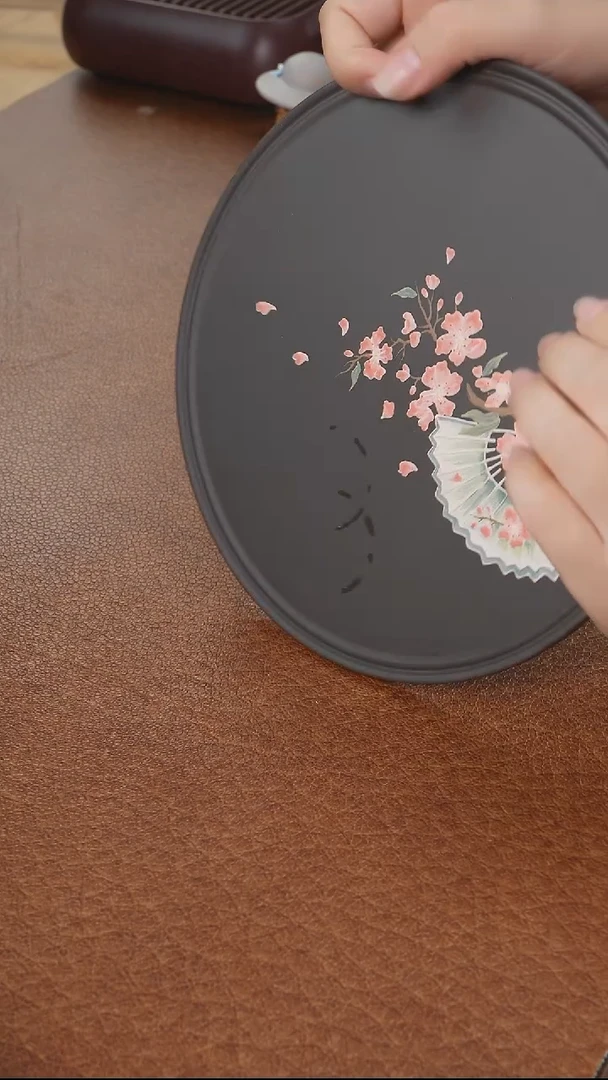 紫砂茶壶桃花扇盘子