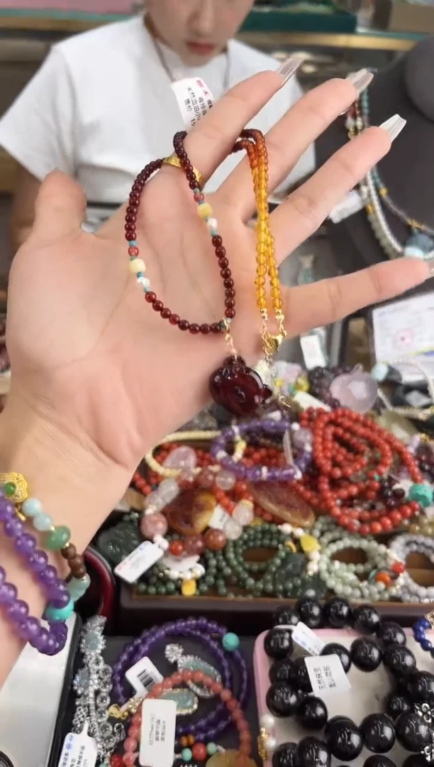 未镶嵌项链血珀项链