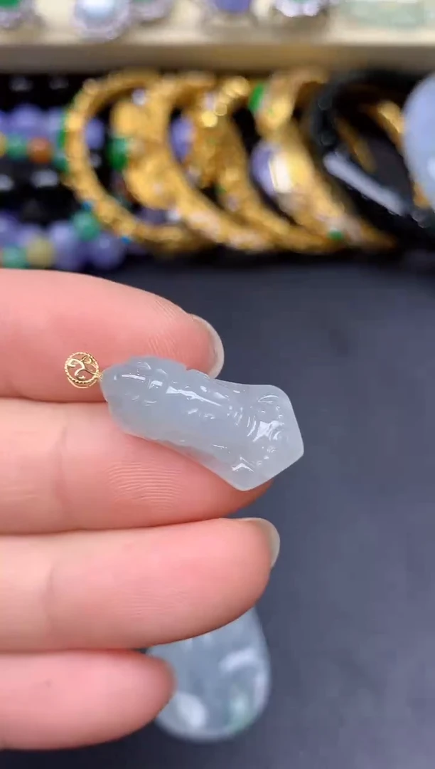 颈饰18K金镶嵌翡翠12-雪姐翡翠天天见