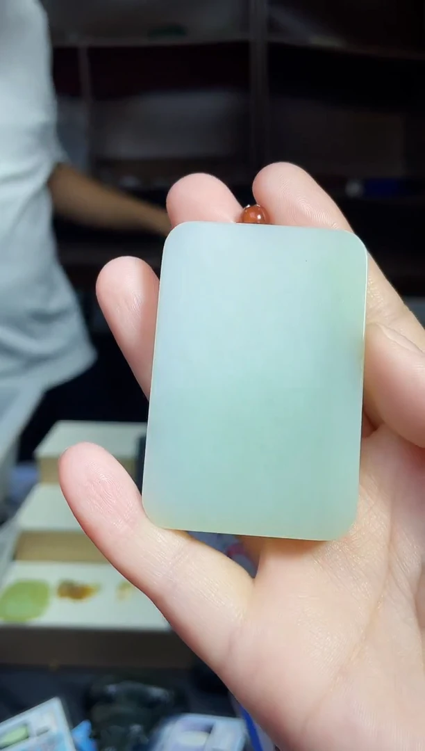 和田玉未镶嵌颈饰1