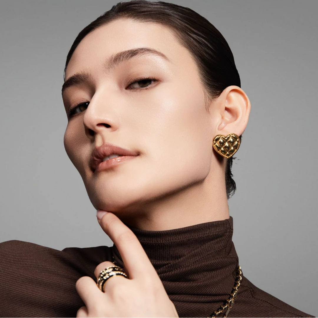 铜合金无非金属耳饰 BoshiQ摩登系列菱格纹爱心耳钉 法式复古