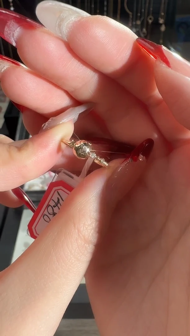 18K金镶嵌戒指/指环钻石1.4g