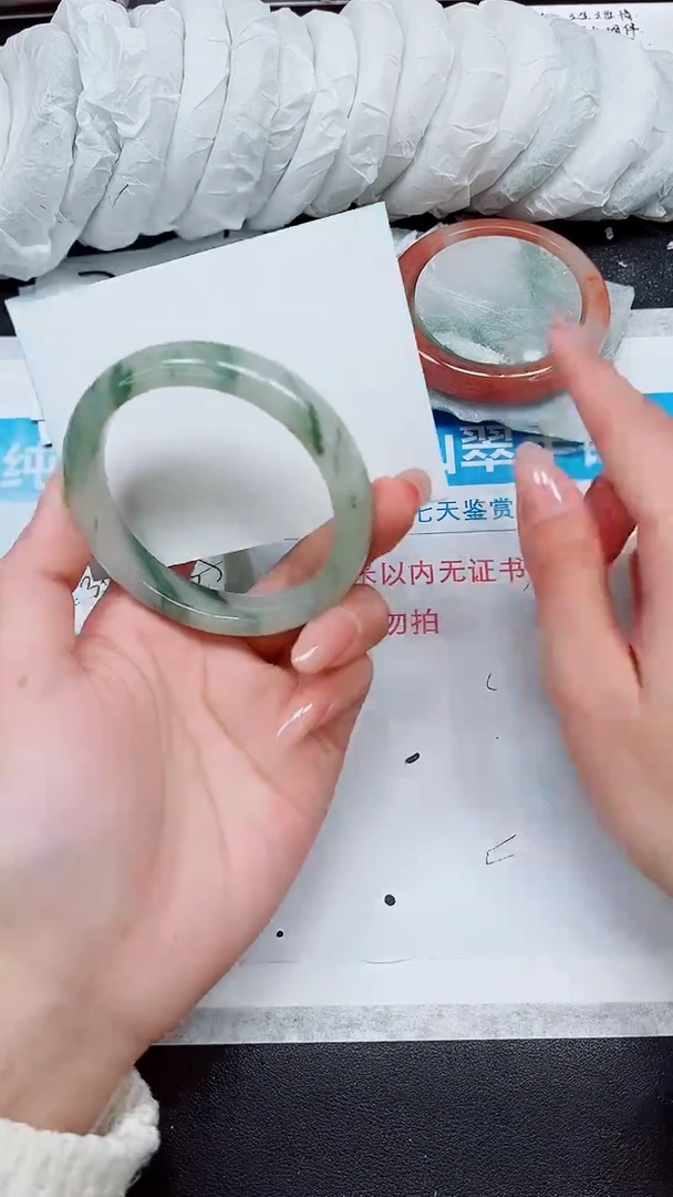 【闪购商品】石英质玉手镯未镶嵌A305-58/59