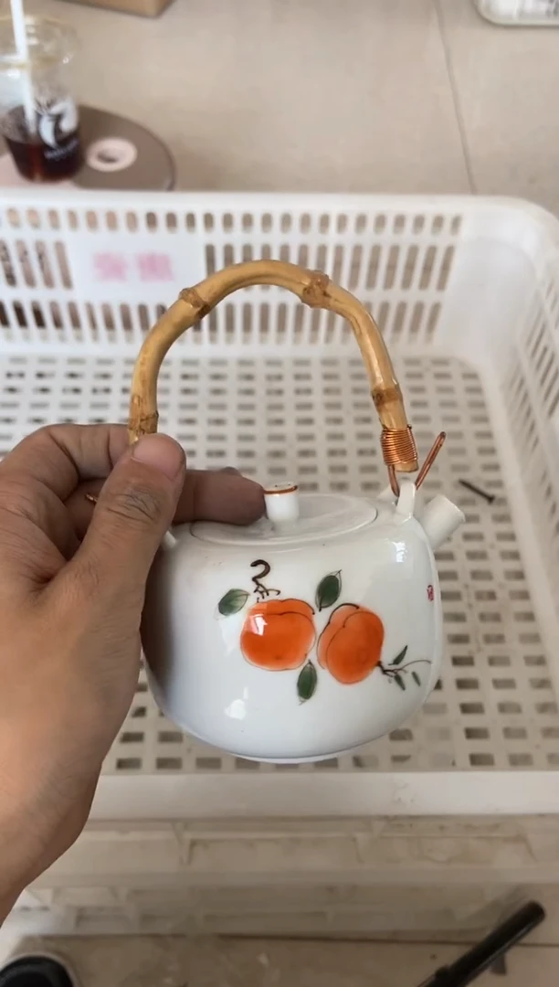 无运费险有瑕疵的摄影的产品有使用过的痕迹有点脏介意勿拍