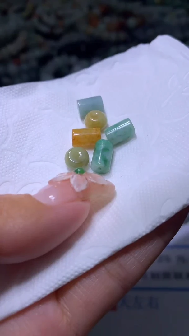 【闪购商品】翡翠颈饰未镶嵌CXX010850