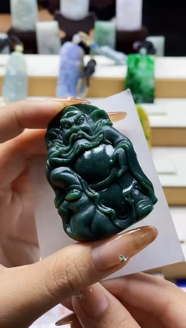 颈饰未镶嵌翡翠1