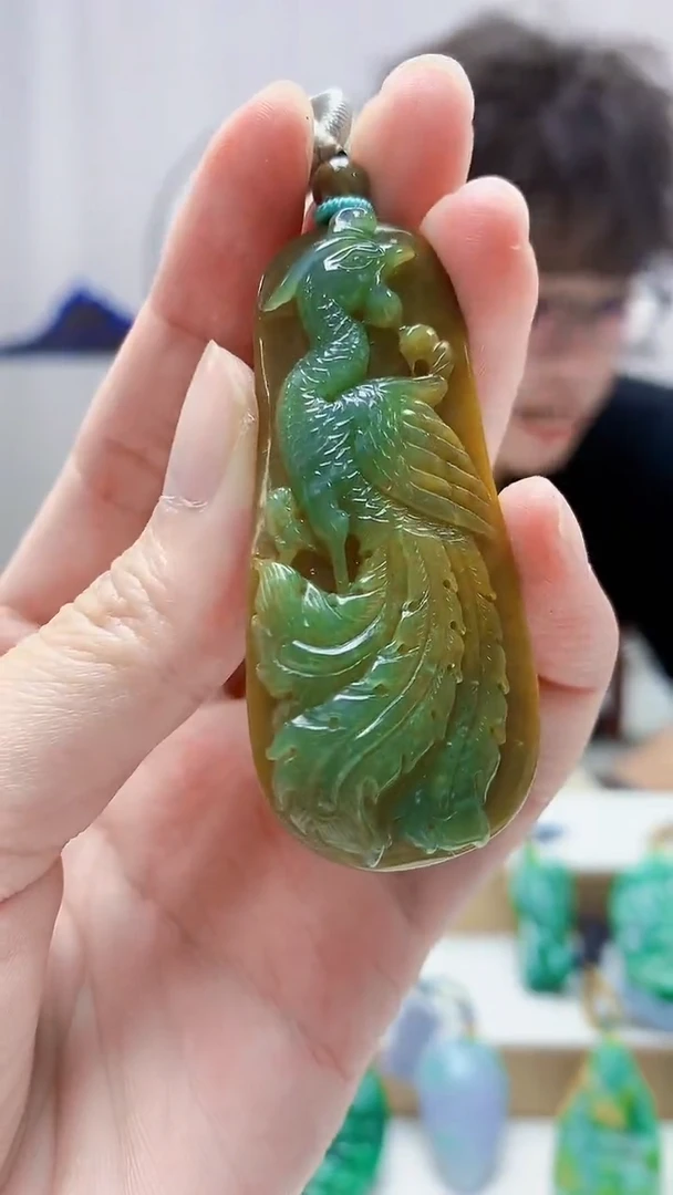 未镶嵌定制翡翠4688zm-毛货挂件57凤凰