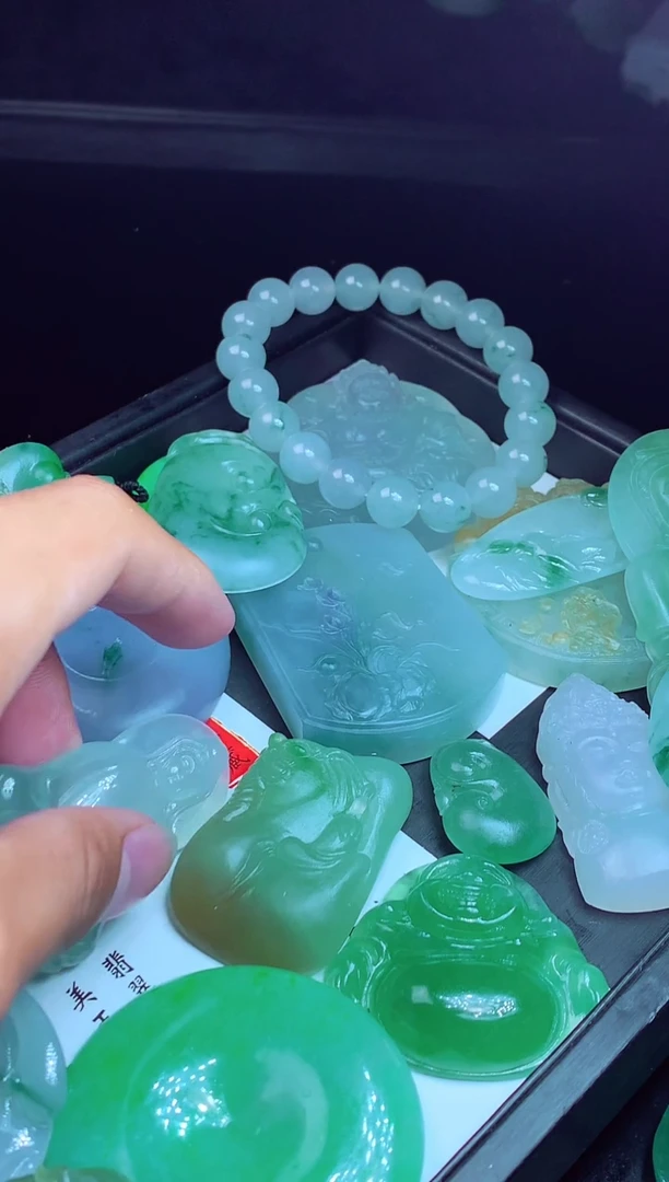 定制翡翠未镶嵌翡翠毛货定制