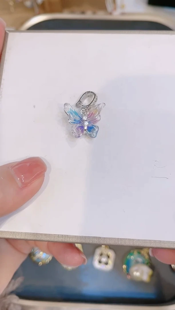 【闪购商品】淡水珍珠颈饰合金吊坠