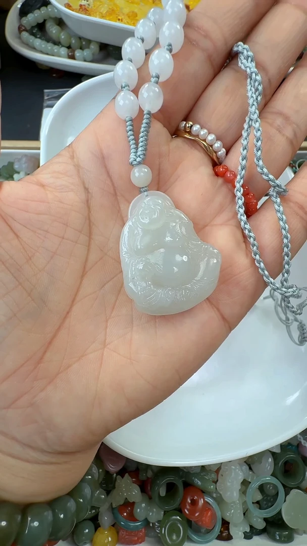 颈饰未镶嵌和田玉M****e150一个may