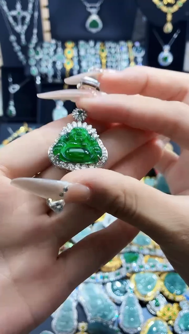 翡翠未镶嵌吊坠(不含链)天然翡翠a货 多样性发其一