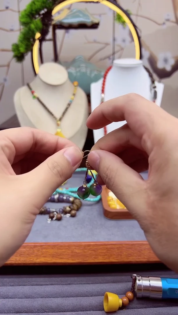 【闪购商品】翡翠耳饰14K金镶嵌e387``````