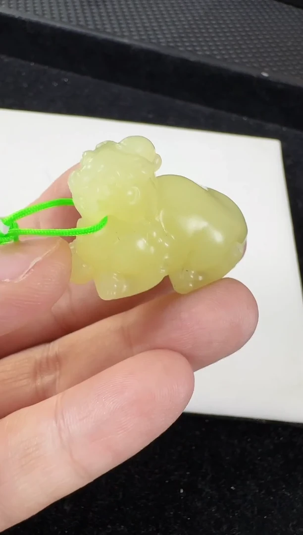 和田玉未镶嵌吊坠(不含链)貔貅约40*19*27MM