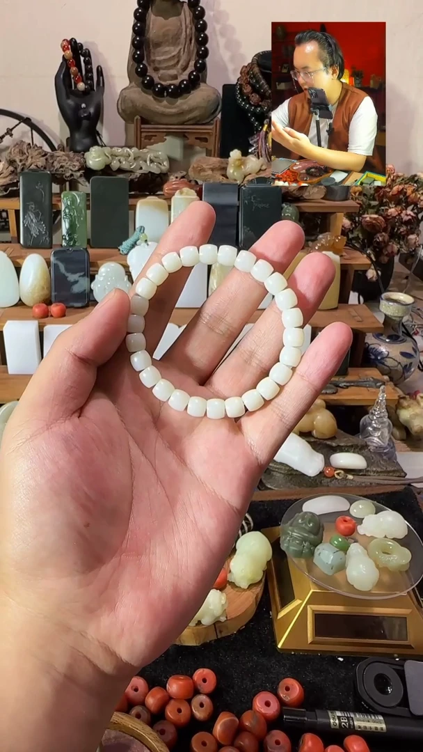 和田玉未镶嵌颈饰近矿手串