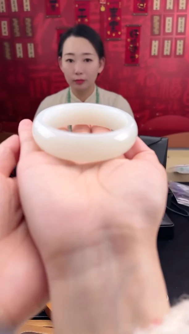 【闪购商品】和田玉手镯未镶嵌手镯