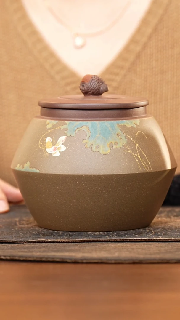 紫砂茶叶罐金鱼钮青段泥绘荷叶荷花合欢罐
