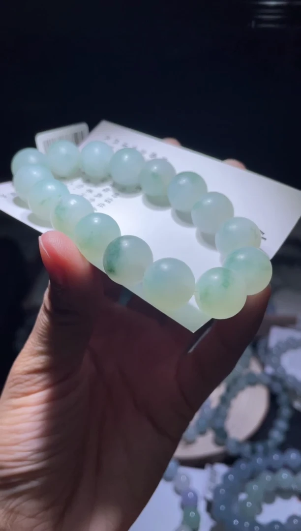 未镶嵌定制翡翠翡翠手串