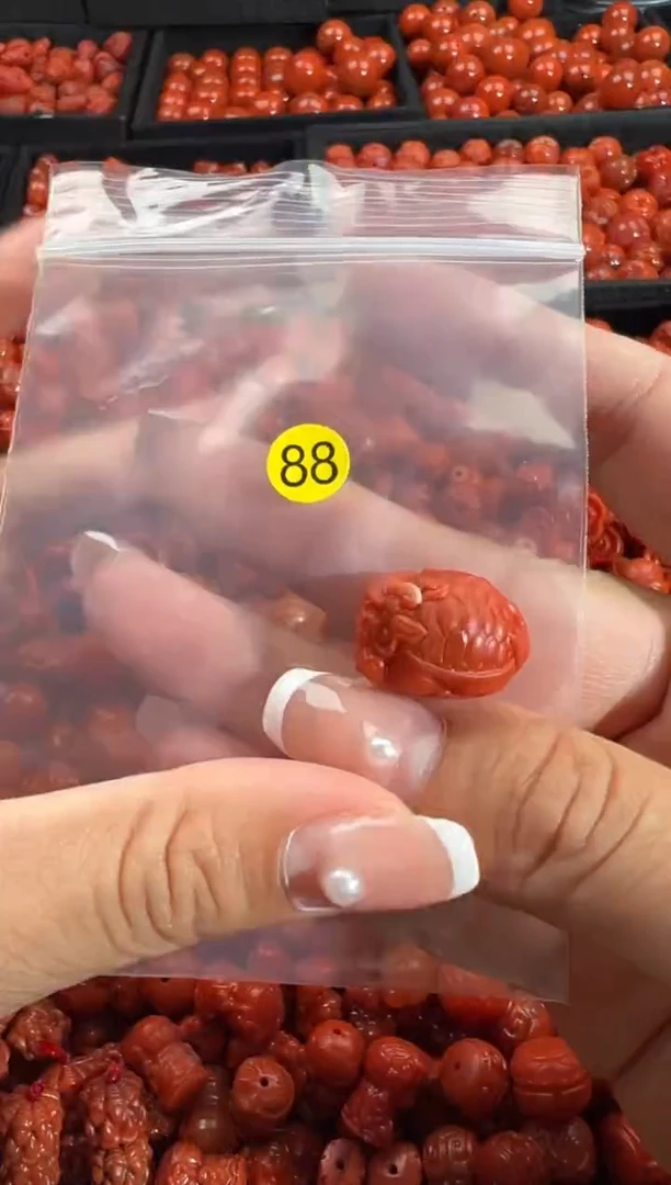 颈饰未镶嵌南红玛瑙41