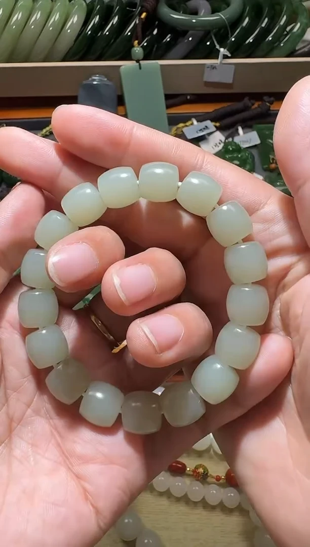 【闪购商品】和田玉手串未镶嵌天然和田玉直切且末白手串