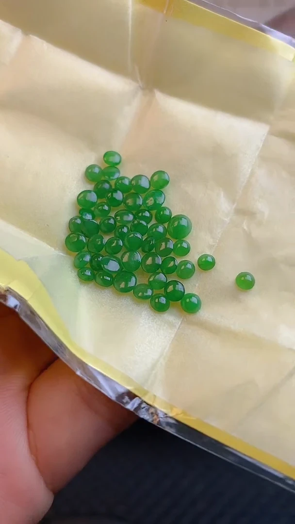 【闪购商品】翡翠耳饰未镶嵌天然A货翡翠36