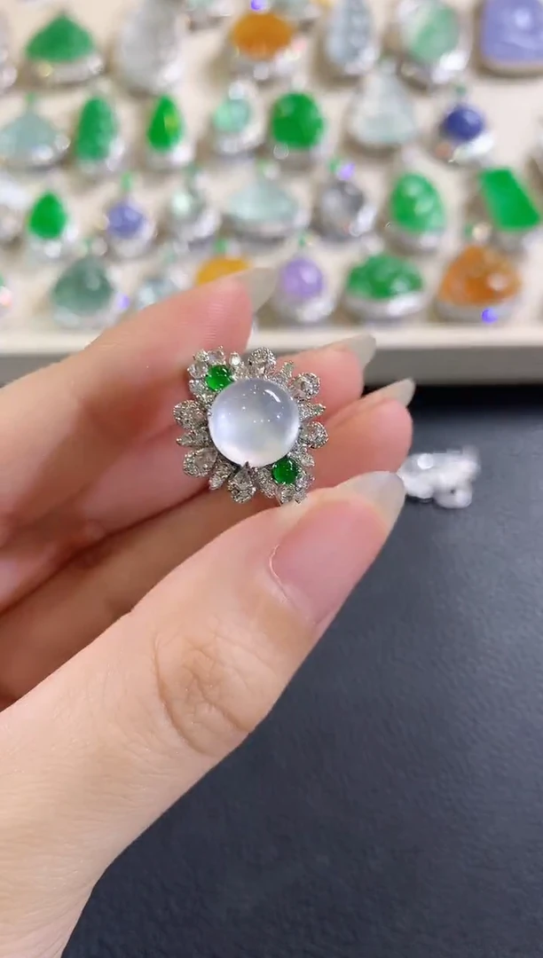 翡翠戒指18K金镶嵌春日珠宝 C183