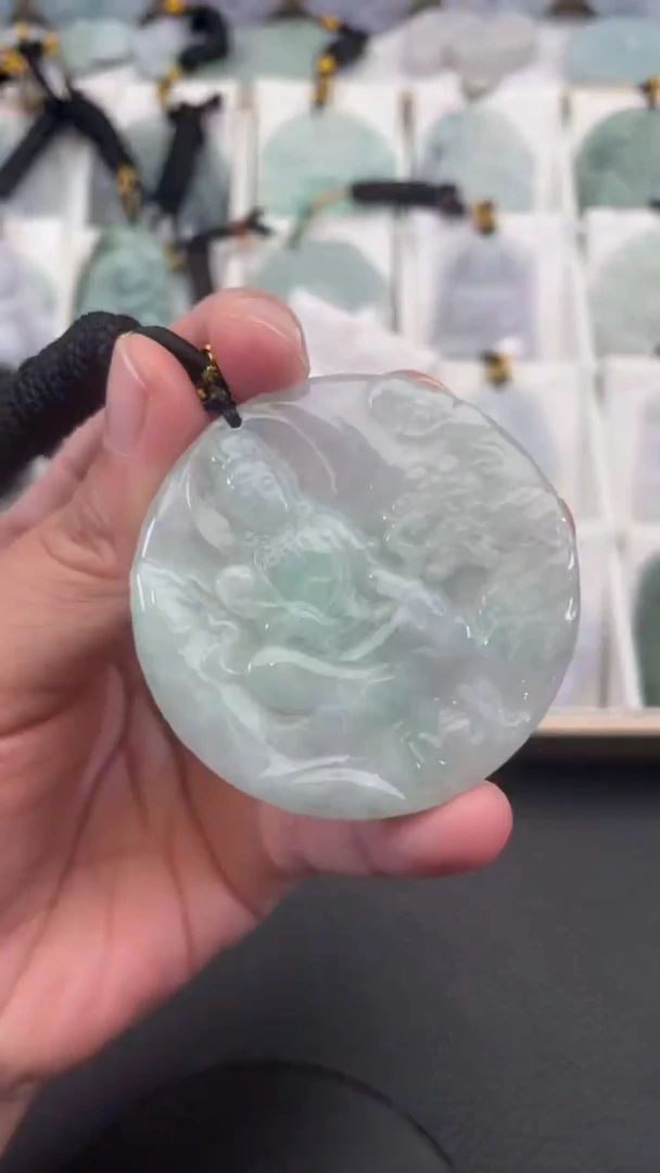 颈饰未镶嵌翡翠天然缅甸翡翠A货258