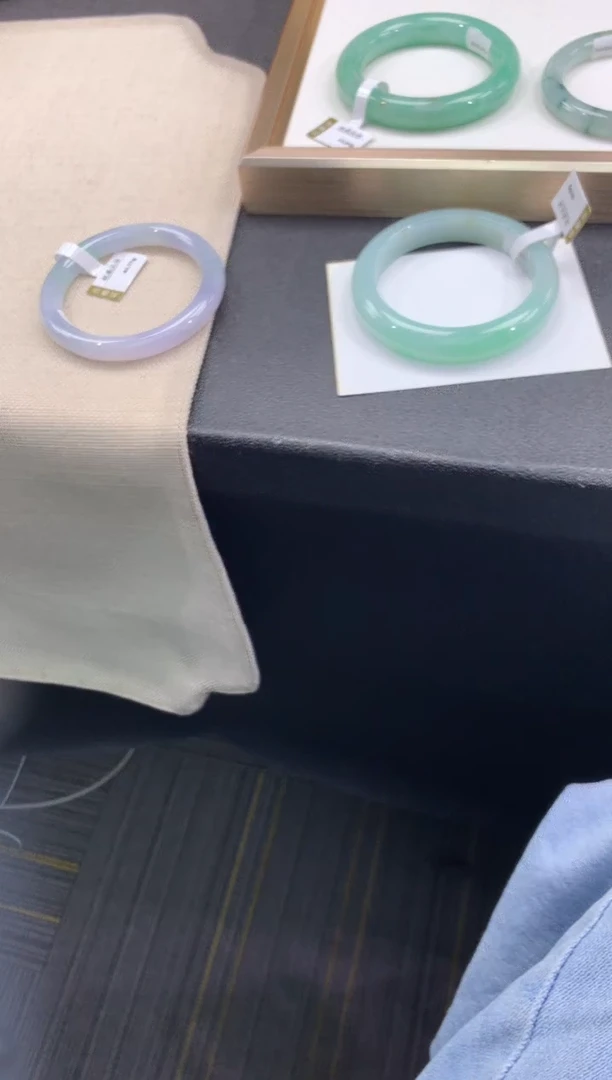 未镶嵌手镯翡翠板**薯……