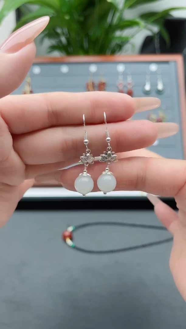 【闪购商品】和田玉耳饰银S925镶嵌2