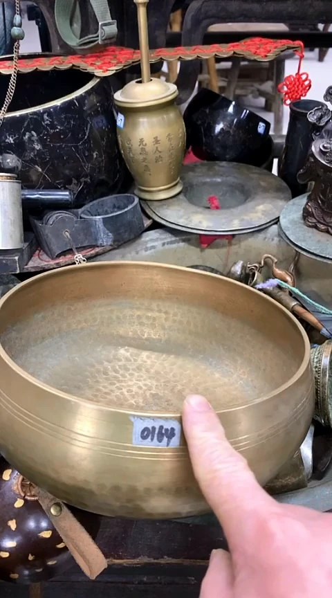 【闪购商品】一物一拍编号164号钵