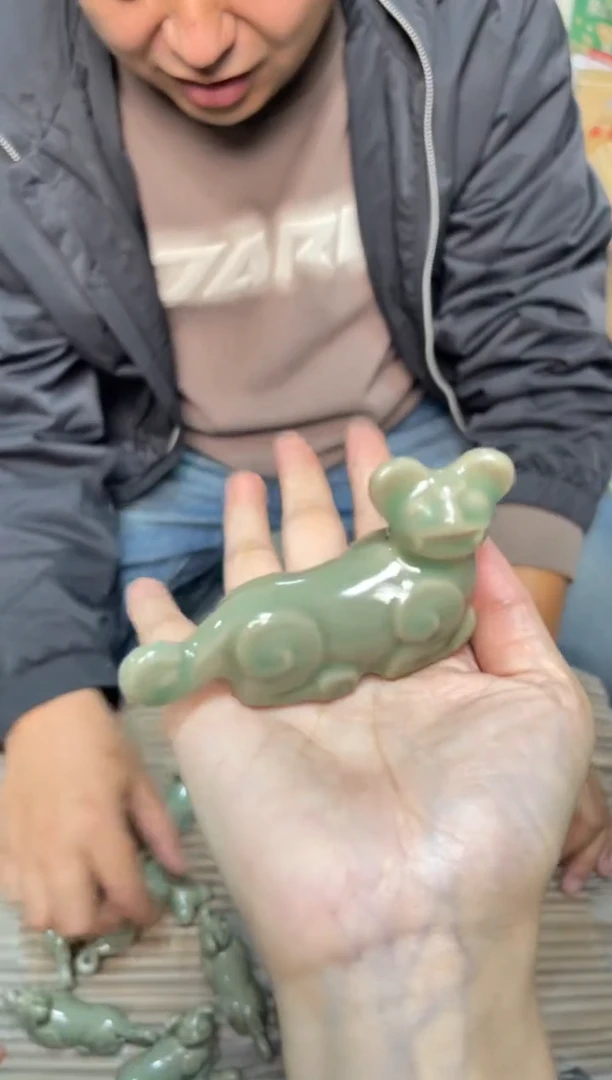 陶瓷耀州窑青瓷茶宠  老虎