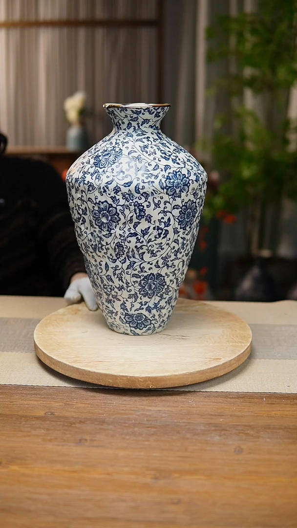 【闪购商品】陶瓷   花器青花瓷缠枝莲高脚