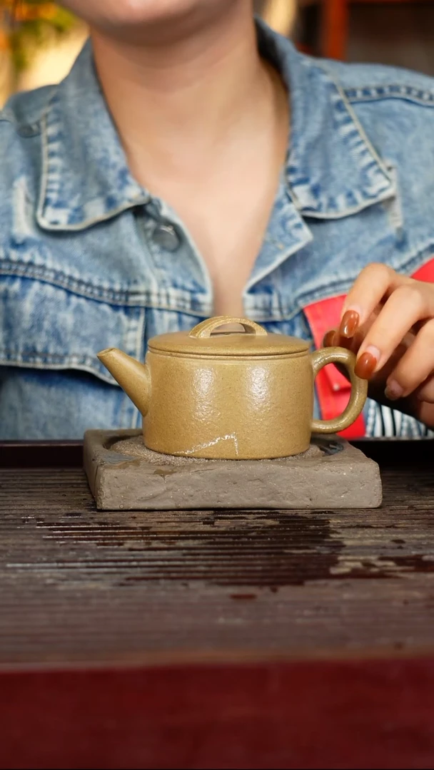 宜兴原矿紫砂壶茶壶宜兴原矿紫砂壶茶壶140C