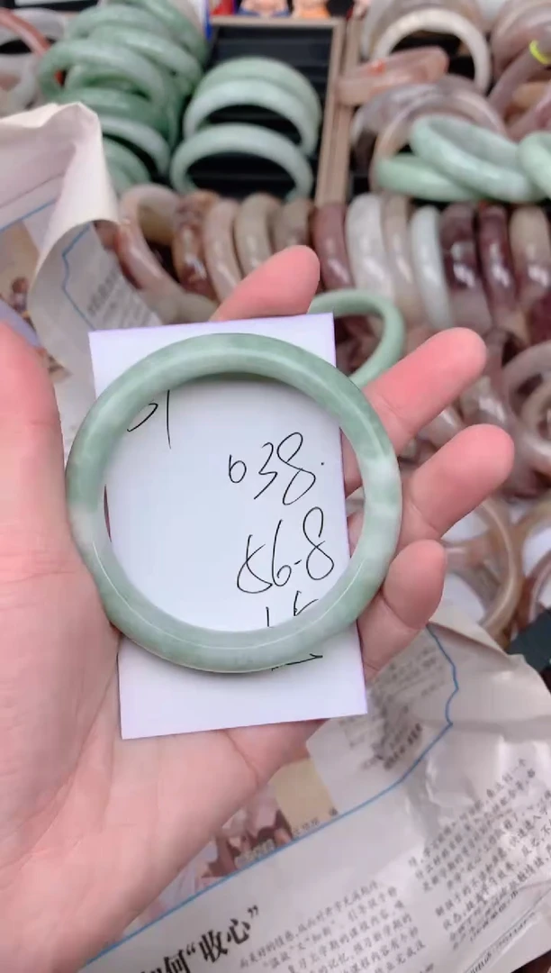 未镶嵌手镯石英质玉038