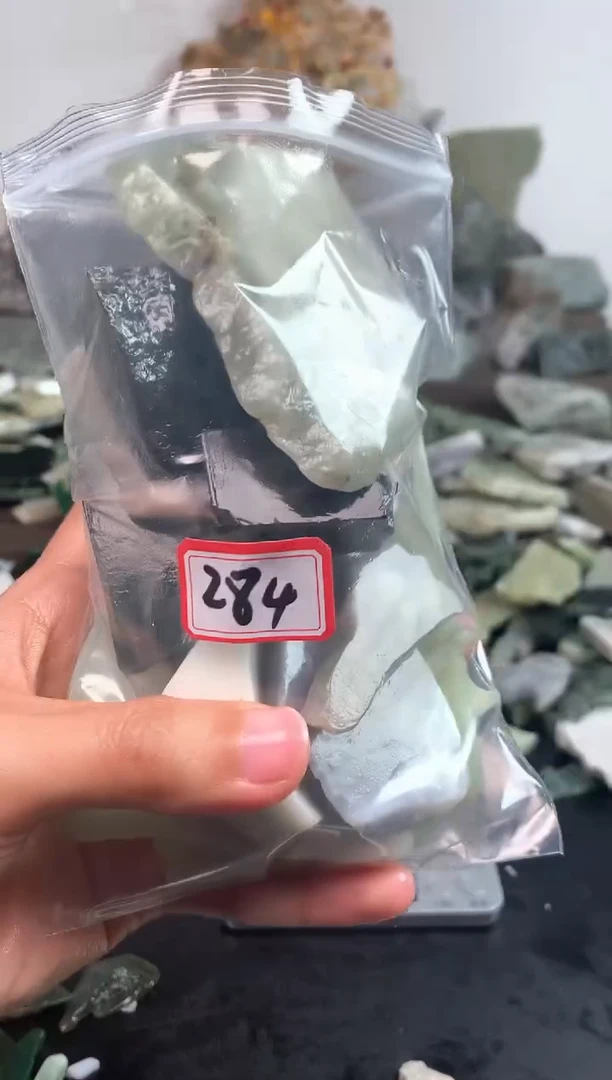 未镶嵌和田玉摆件284