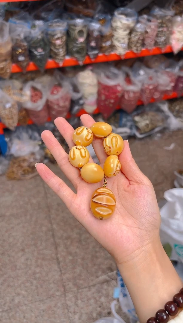 吊坠菩提根/象牙果新款黄色兔小手捻