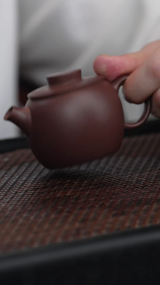 【闪购商品】宜兴紫砂原矿半手巨轮130cc左右底槽清