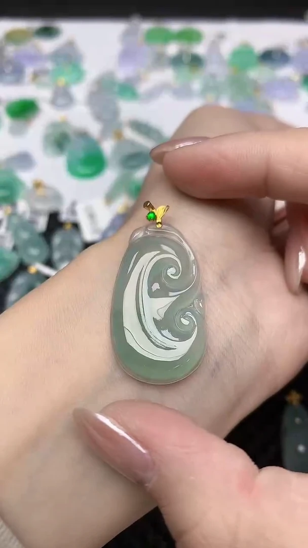 颈饰18K金镶嵌翡翠天然缅甸翡翠a货百元以上9元证书费自理