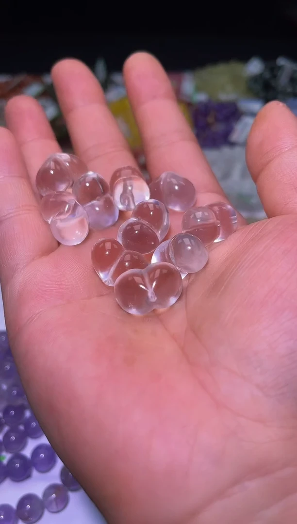 水晶珠宝半成品未镶嵌H048-白水晶屁桃配件-多样性发其一