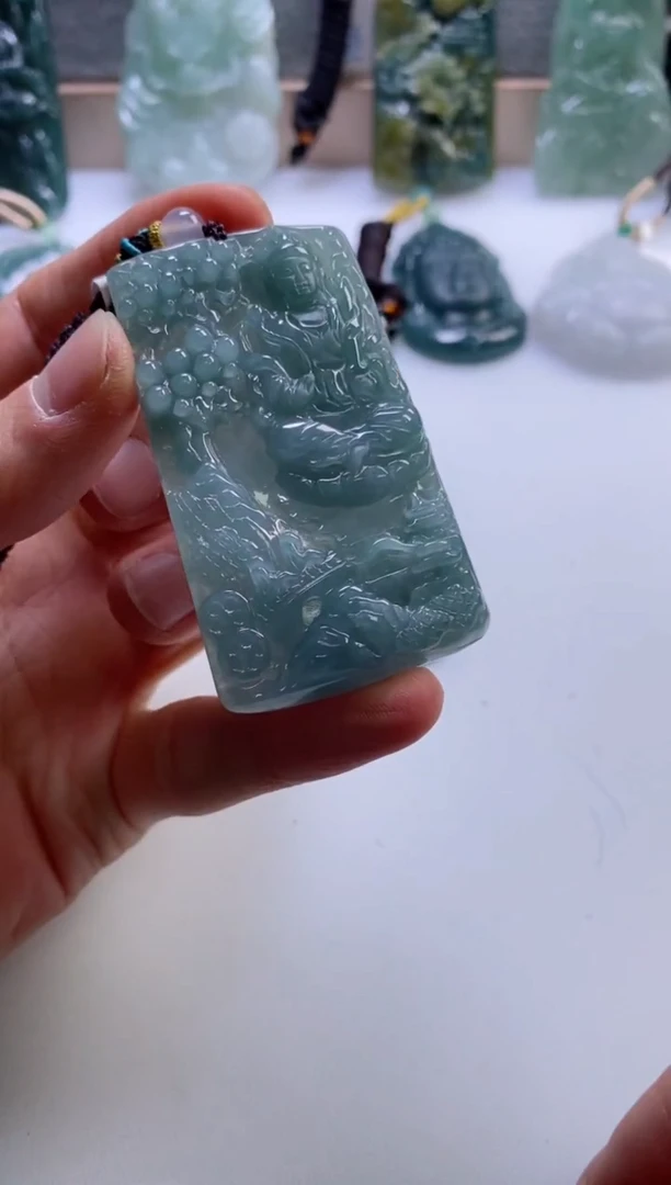 【闪购商品】翡翠挂件未镶嵌